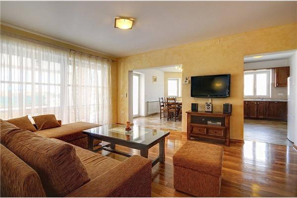 House K1, for 9 persons