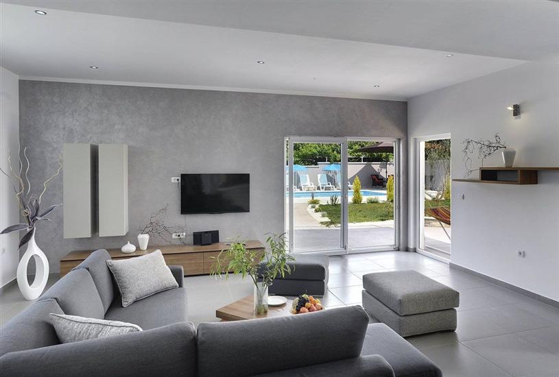 House K1, for 12 persons