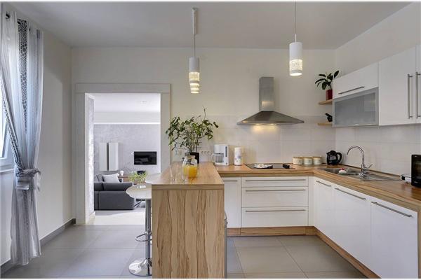 House K1, for 12 persons