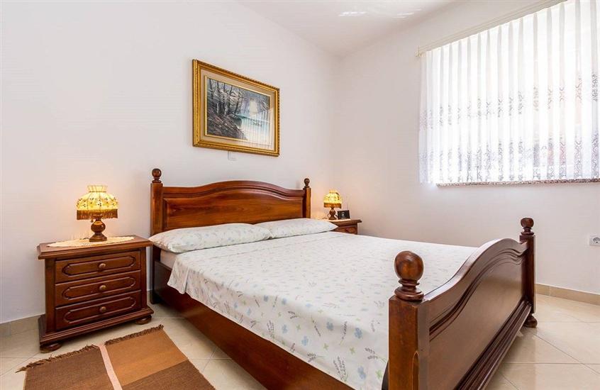 Apartment A1, for 5 persons