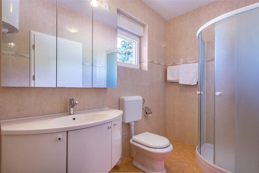 Apartment A1, for 5 persons