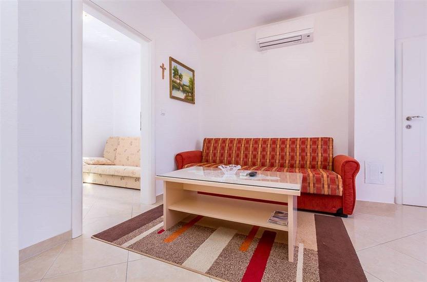 Apartment A2, for 5 persons