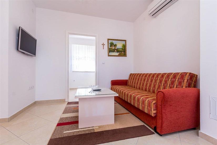 Apartment A2, for 5 persons