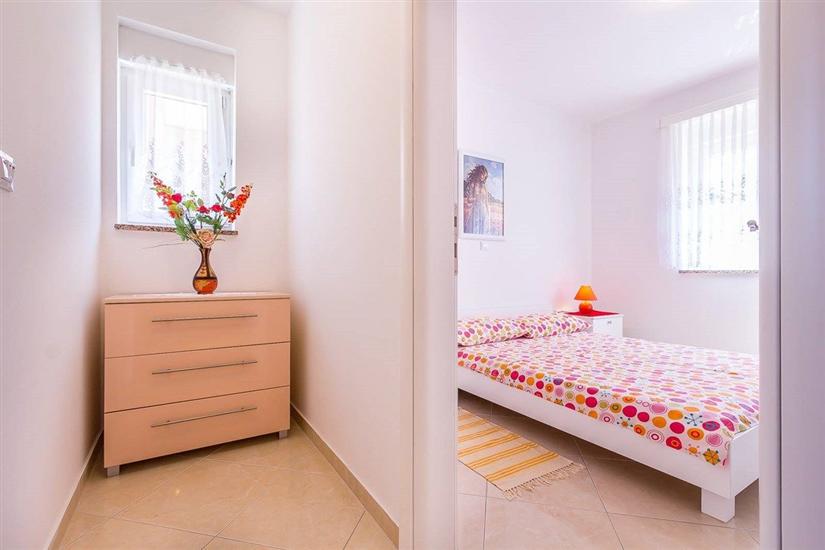 Apartment A2, for 5 persons