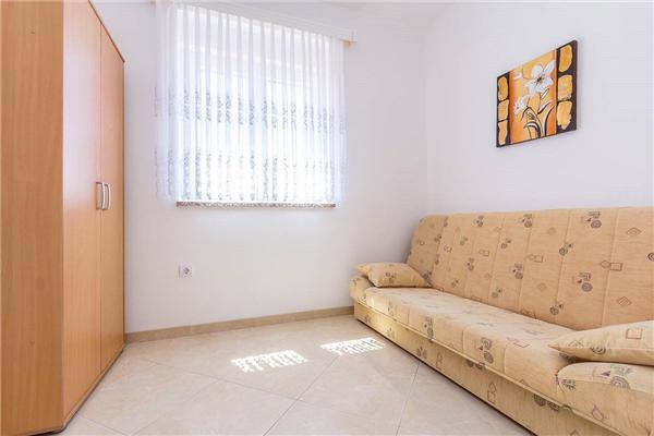 Apartment A3, for 5 persons