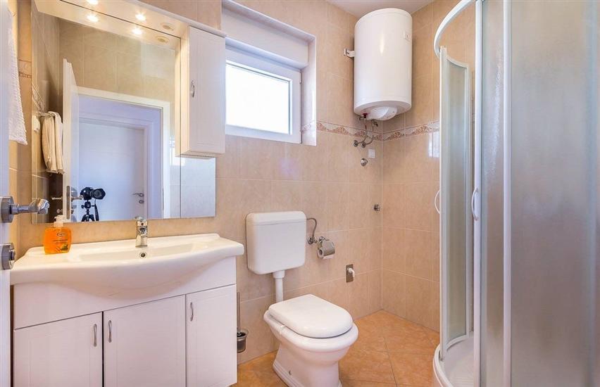 Apartment A3, for 5 persons