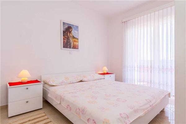 Apartment A4, for 4 persons