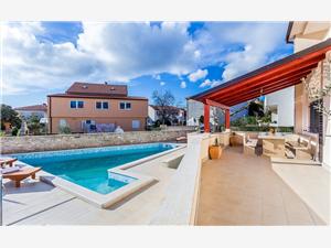 Villa Blaue Istrien,BuchenPulaAb 439 €