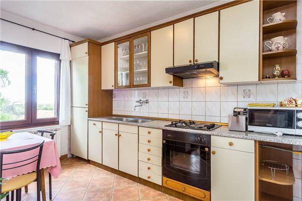 Apartment A1, for 6 persons
