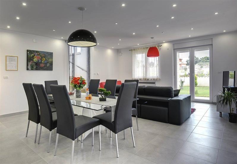 House K1, for 8 persons