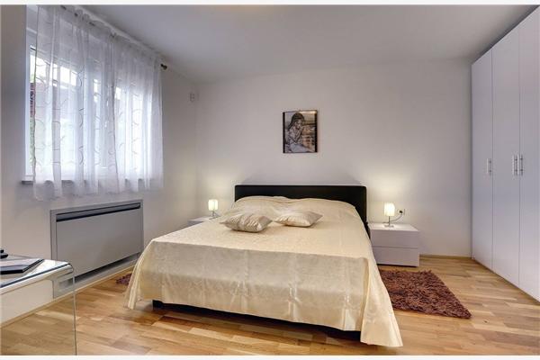 House K1, for 8 persons