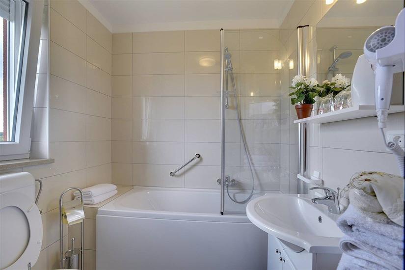 House K1, for 8 persons