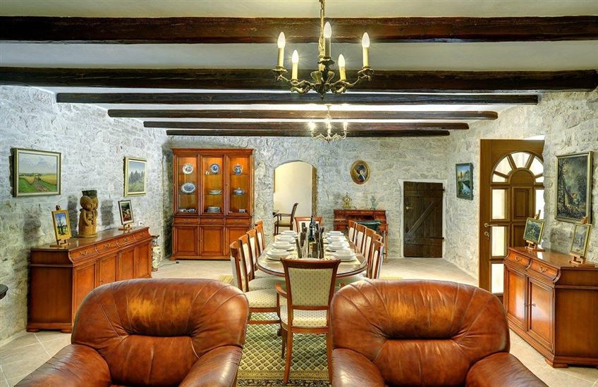 House K1, for 16 persons