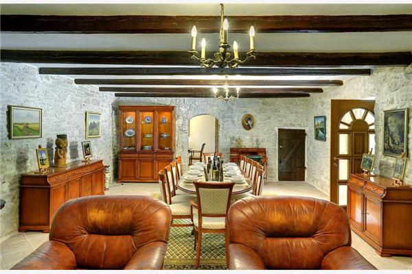 House K1, for 16 persons