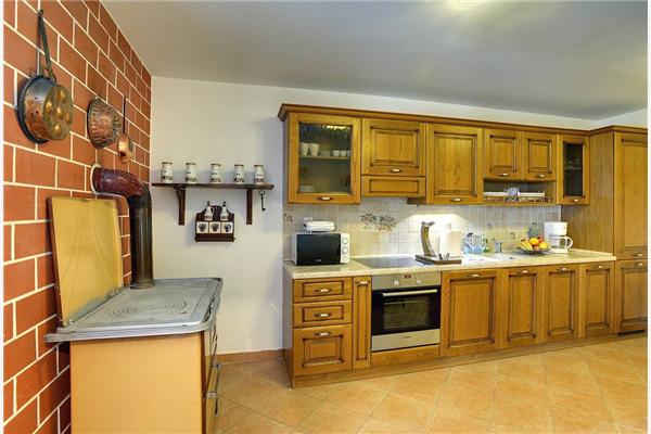 House K1, for 16 persons