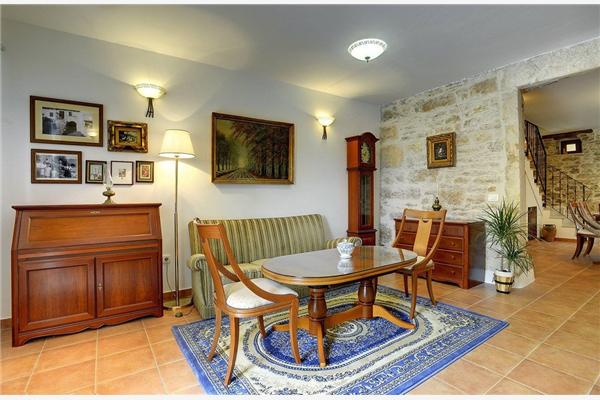 House K1, for 16 persons