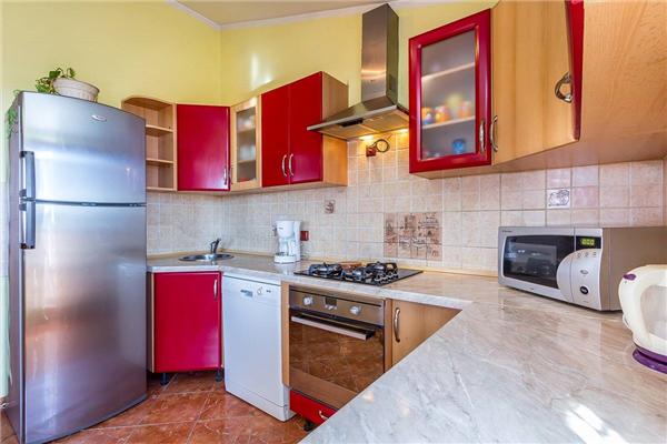 House K1, for 16 persons