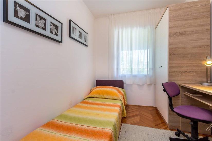 Apartment A1, for 7 persons