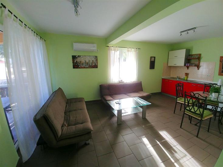 Apartment A1, for 6 persons