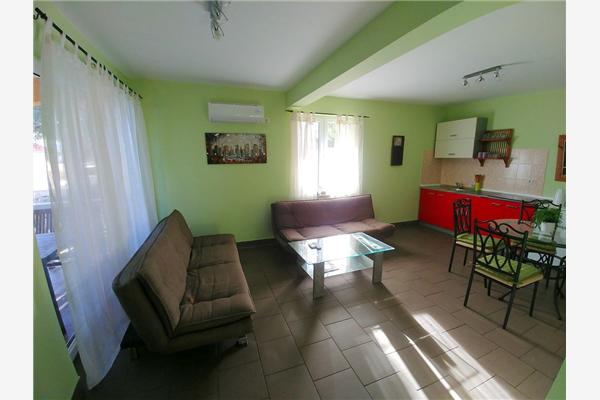 Apartment A1, for 6 persons