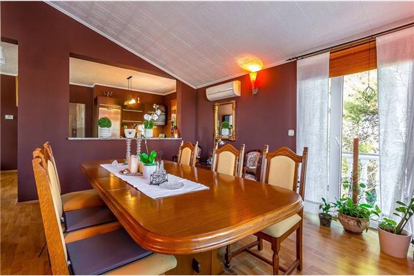 Apartment A5, for 5 persons