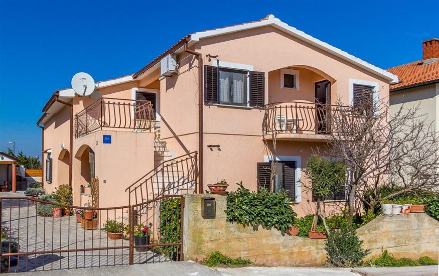 Apartments House Bardak