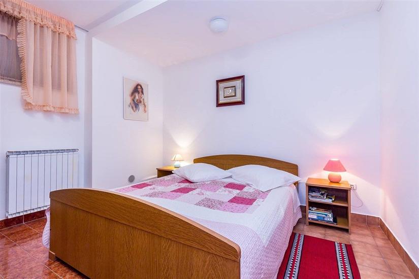 Apartment A1, for 6 persons