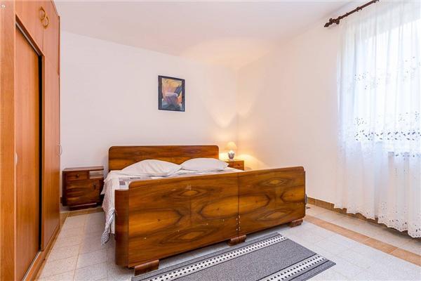 Apartment A1, for 6 persons