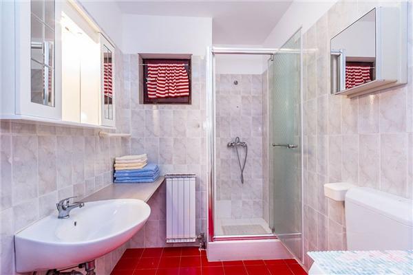 Apartment A1, for 6 persons