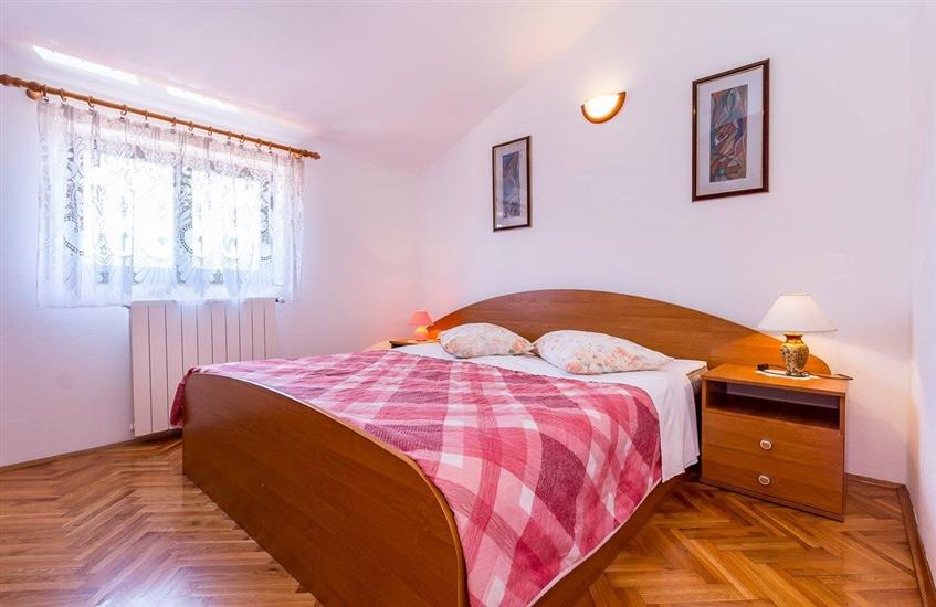 Apartment A3, for 5 persons