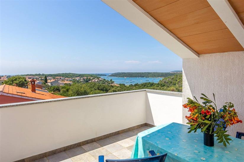 Apartment A3, for 5 persons