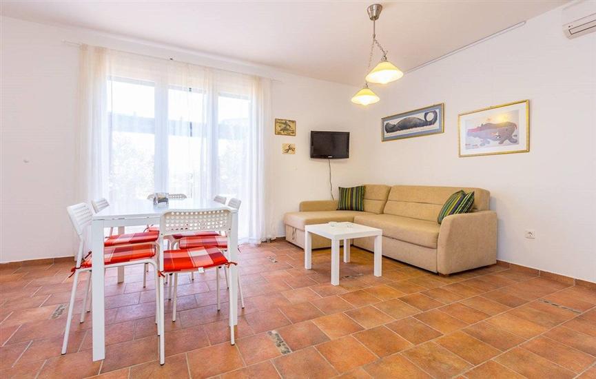 Apartment A1, for 6 persons