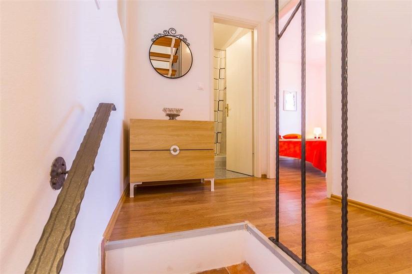 Apartment A1, for 6 persons