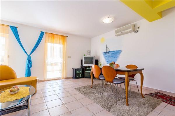 Apartment A1, for 3 persons