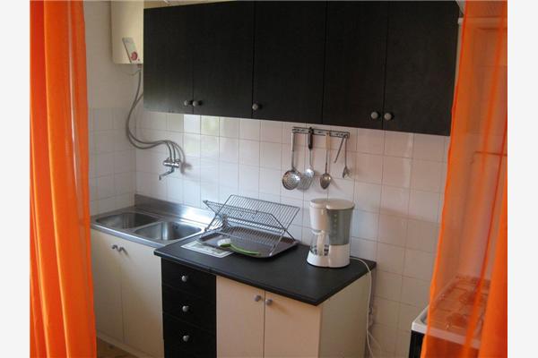 House K1, for 12 persons