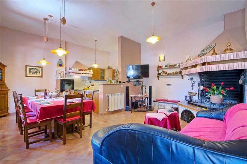 House K1, for 15 persons