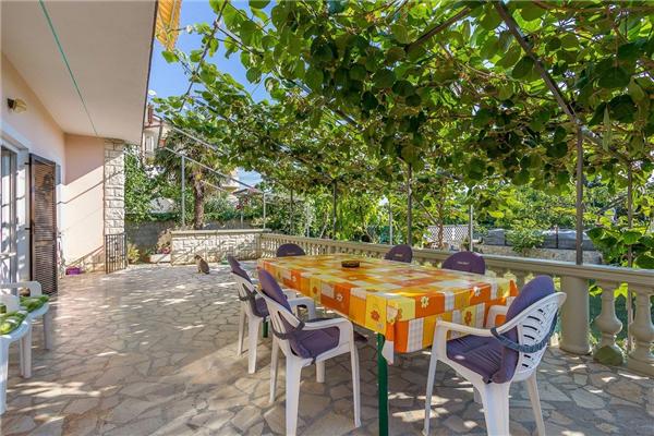 Apartment A1, for 4 persons