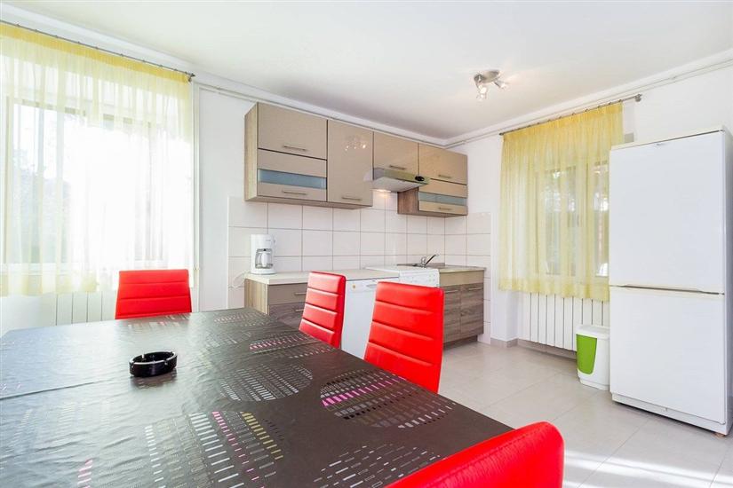 Apartment A1, for 5 persons