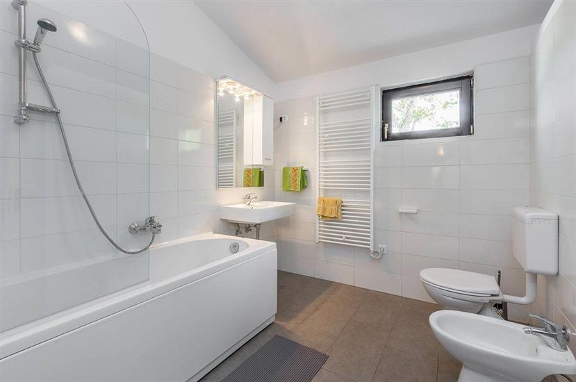 House K1, for 5 persons