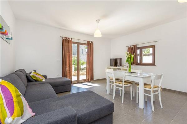 House K1, for 5 persons