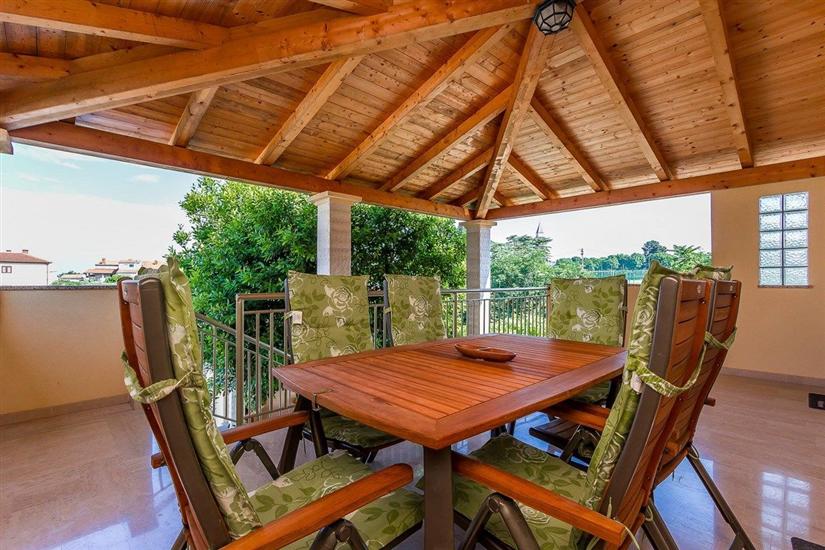 House K1, for 12 persons