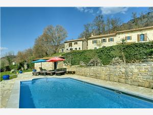 Villa Panorama Pisino (Pazin), Dimensioni 303,00 m2, Alloggi con piscina