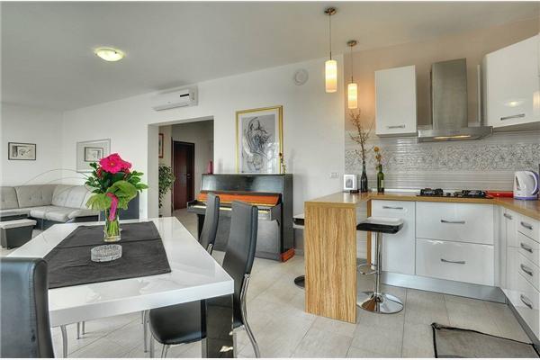 House K1, for 8 persons