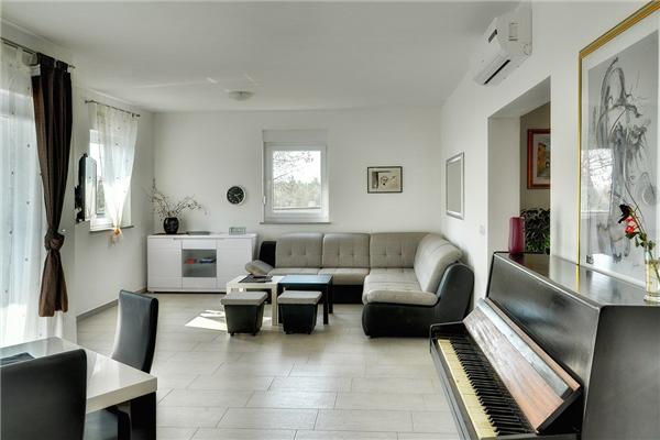 House K1, for 8 persons