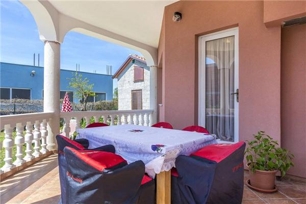 Apartment A2, for 6 persons