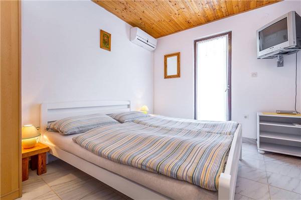 Apartment A1, for 2 persons