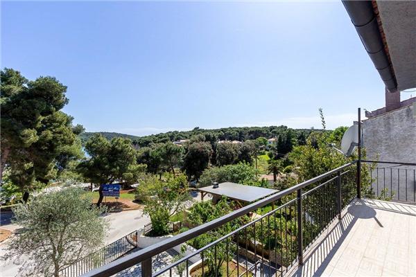 Apartment A1, for 5 persons