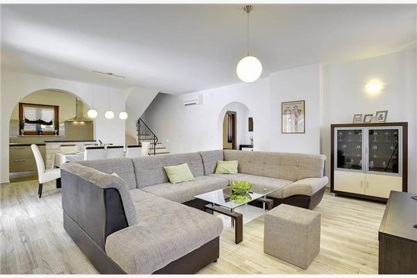 House K1, for 8 persons