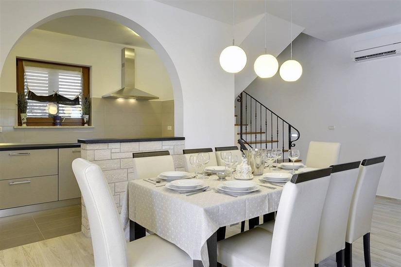 House K1, for 8 persons