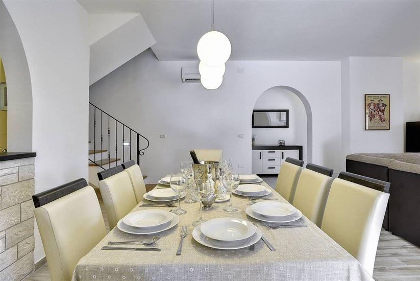 House K1, for 8 persons